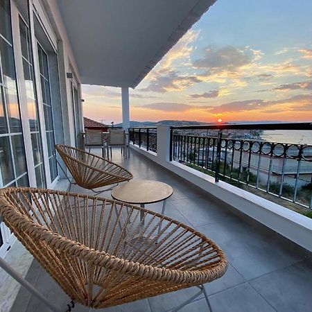 Villa Eleni Greece - Wonderful Sea View Studios Nea Roda Eksteriør billede
