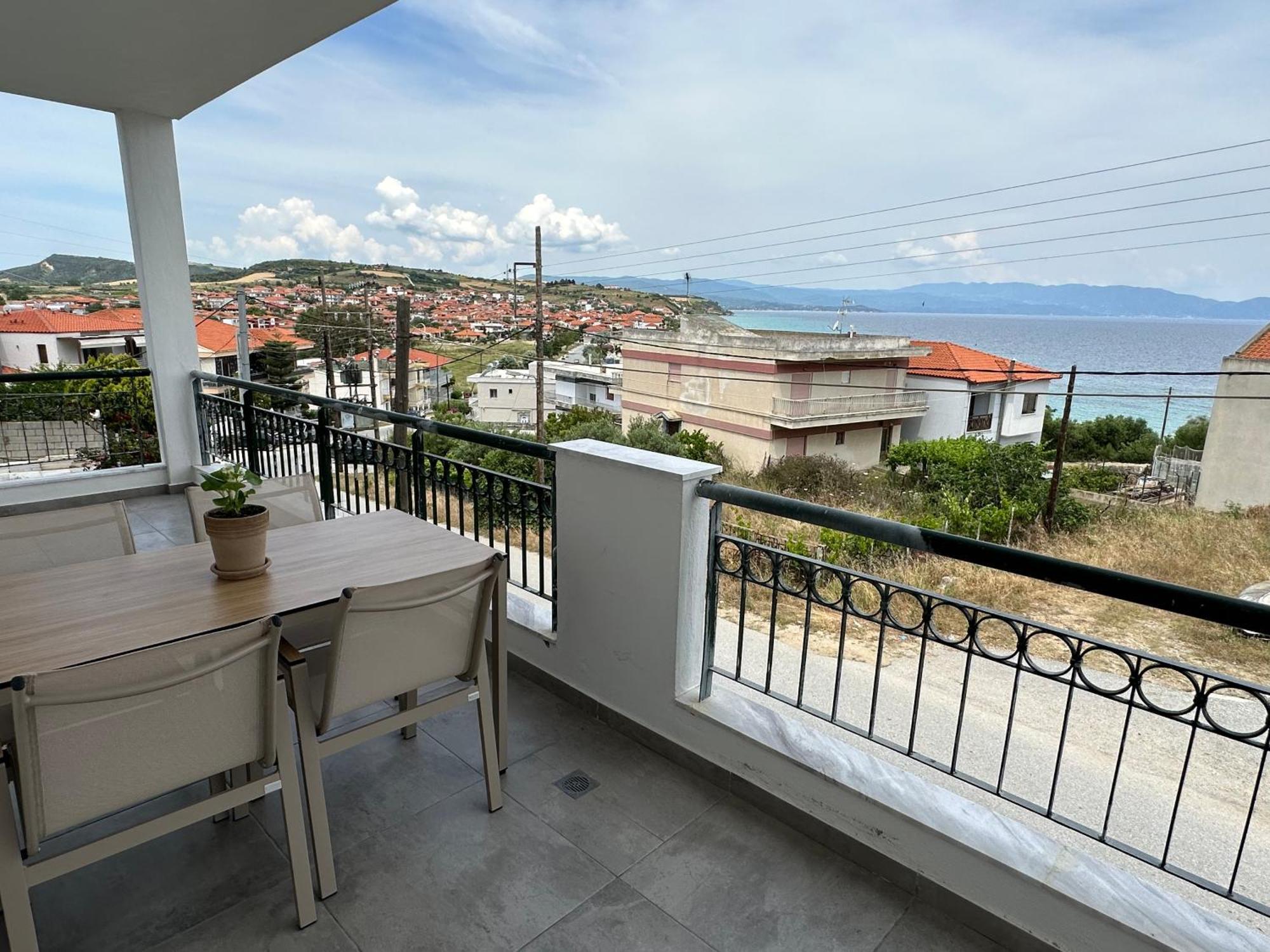 Villa Eleni Greece - Wonderful Sea View Studios Nea Roda Eksteriør billede
